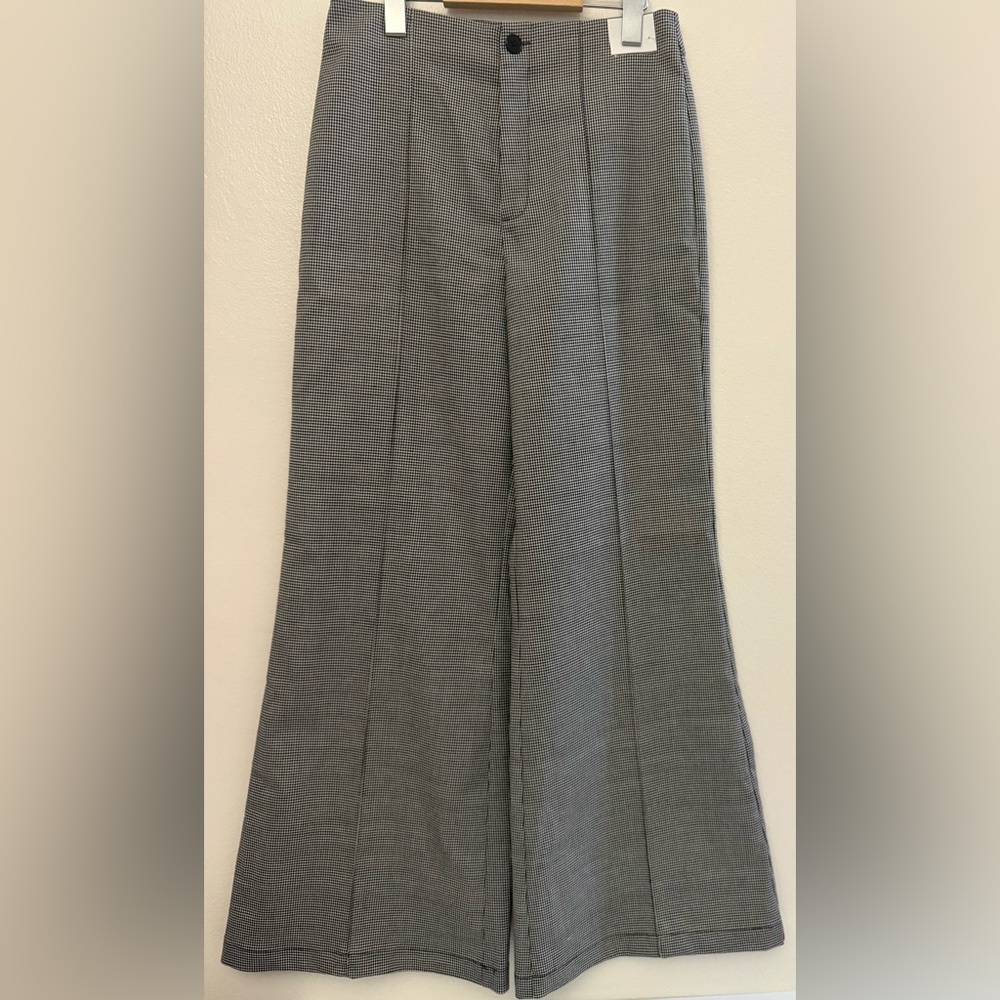 Reformation Houndstooth Print Wide Leg Pants Size 4‎